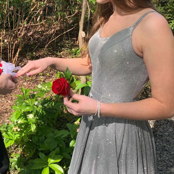 Prom Dress - Picture 2 of 7